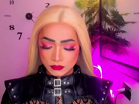 GwennGoddess online show from 24, 3, 2026