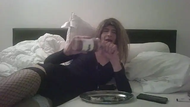 samia42 online show from 17, 4, 2026