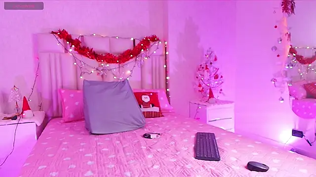 Snapshot of alanarose18 chatting on 2, 12, 2025 alanarose18 online show from 2, 12, 2025