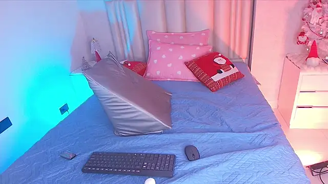 Snapshot of alanarose18 chatting on 6, 1, 2026 alanarose18 online show from 6, 1, 2026