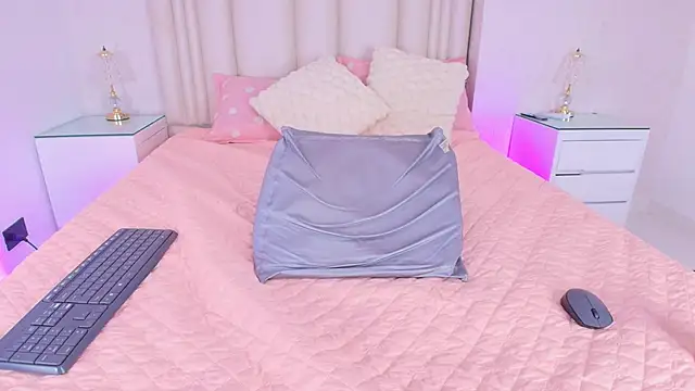 alanarose18 online show from 30, 4, 2026