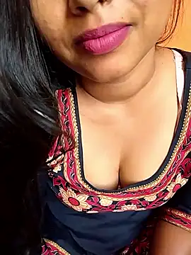 Sexy Divya   online show from 6, 5, 2026