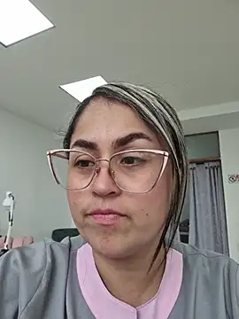 Laurenwc online show from 11, 11, 2025