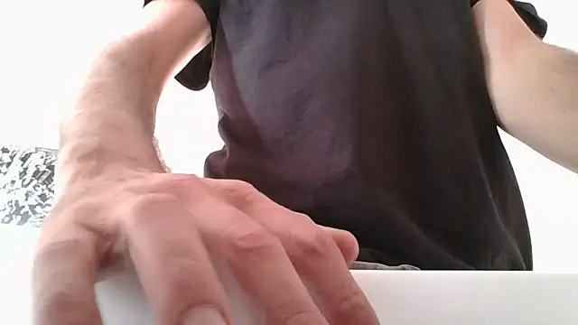 CuteDaddy92 online show from 2, 12, 2025