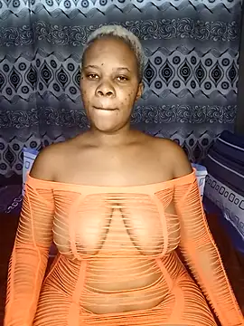 Snapshot of Emmylove-xr25 chatting on 11, 1, 2026 Emmylove-xr25 online show from 11, 1, 2026