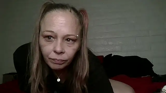 Snapshot of nikkibae33 chatting on 10, 4, 2026 nikkibae33 online show from 10, 4, 2026