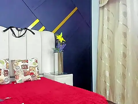 ShanellDiaz  online show from 13, 2, 2026