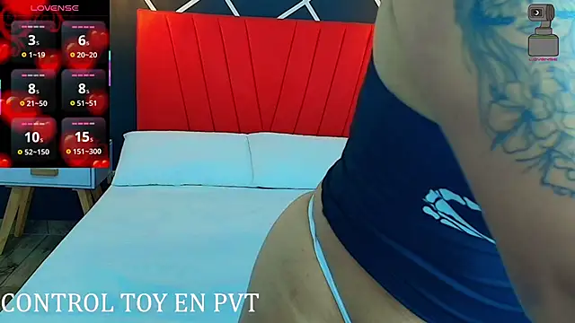 Logan Chloe online show from 29, 11, 2025