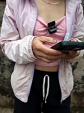 Lynn-122 online show from 18, 4, 2026