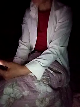 Lynn-122 online show from 19, 4, 2026