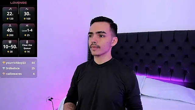 Snapshot of NicoKingg_ chatting on 12, 1, 2026 NicoKingg online show from 12, 1, 2026