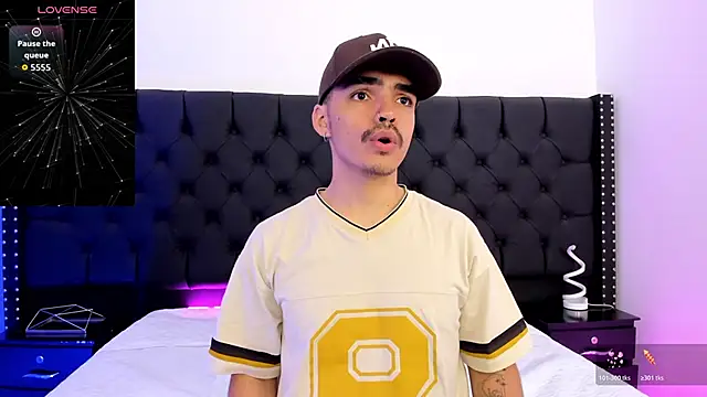 Snapshot of NicoKingg_ chatting on 14, 1, 2026 NicoKingg online show from 14, 1, 2026