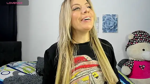 Snapshot of ariannawil chatting on 24, 5, 2026 ariannawil online show from 24, 5, 2026