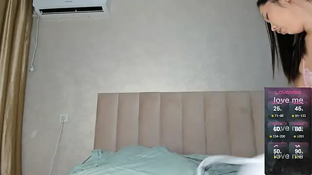 kimsoyeonn online show from 18, 11, 2025