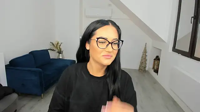 Snapshot of AnyaEvy chatting on 13, 11, 2025 AnyaEvy online show from 13, 11, 2025