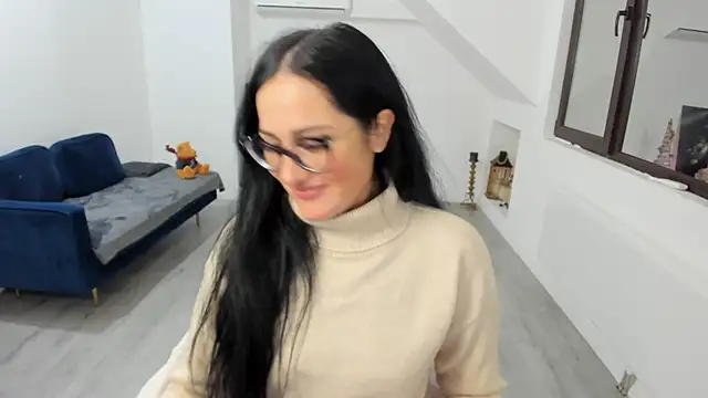 Snapshot of AnyaEvy chatting on 20, 12, 2025 AnyaEvy online show from 20, 12, 2025