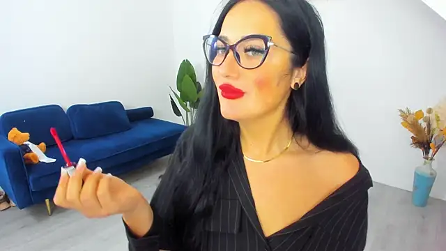 AnyaEvy online show from 2, 4, 2026