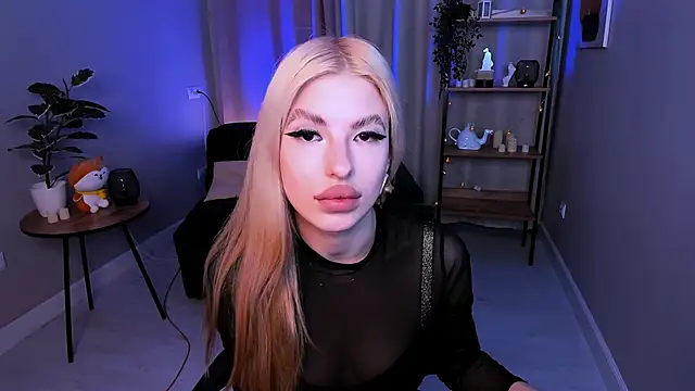 Snapshot of desperate_ramona chatting on 7, 11, 2025 desperate ramona online show from 7, 11, 2025