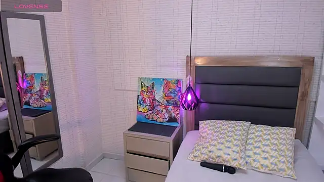 IRENNEBLAZER online show from 19, 2, 2026