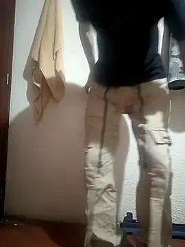 Snapshot of juliann_boy chatting on 2, 2, 2026 juliann boy online show from 2, 2, 2026