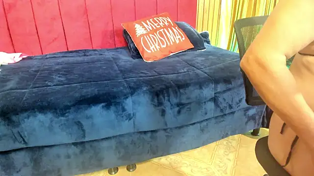 hailey-frost online show from 20, 12, 2025