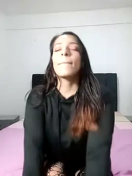 Snapshot of Vianca_Costt chatting on 4, 12, 2025 Vianca Costt online show from 4, 12, 2025