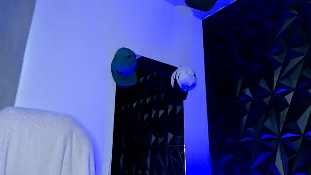 Snapshot of Maxwell_Dupont chatting on 18, 12, 2025 Maxwell Dupont online show from 18, 12, 2025