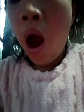 Snapshot of Yumiik2kk chatting on 20, 11, 2025 Yumiik2kk online show from 20, 11, 2025