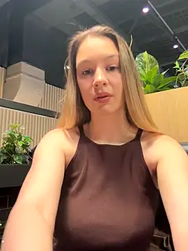 Snapshot of SashaCatt chatting on 15, 11, 2025 SashaCatt online show from 15, 11, 2025