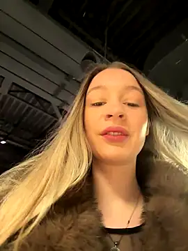 Snapshot of SashaCatt chatting on 20, 11, 2025 SashaCatt online show from 20, 11, 2025