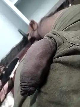 Snapshot of LEOMEGHA2026 chatting on 25, 11, 2025 LEOMEGHA2026 online show from 25, 11, 2025