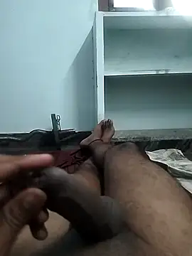 Snapshot of LEOMEGHA2026 chatting on 21, 12, 2025 LEOMEGHA2026 online show from 21, 12, 2025