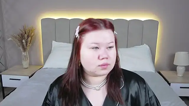 Snapshot of EvaNova_ chatting on 4, 4, 2026 EvaNova online show from 4, 4, 2026