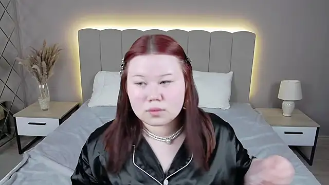 Snapshot of EvaNova_ chatting on 9, 4, 2026 EvaNova online show from 9, 4, 2026