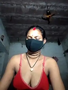 Snapshot of LOVE_FI95 chatting on 29, 11, 2025 LOVE FI95 online show from 29, 11, 2025