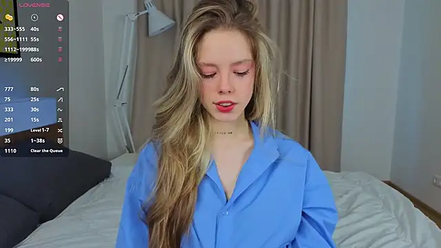 TiffinyMergist online show from 8, 3, 2026