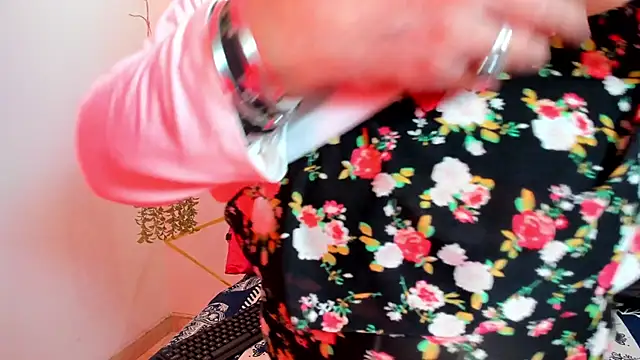 Snapshot of Victoriaa_Anderson chatting on 18, 12, 2025 Victoriaa Anderson online show from 18, 12, 2025