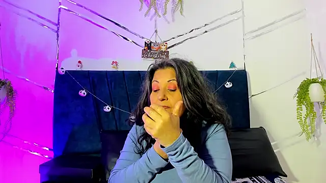 Snapshot of Victoriaa_Anderson chatting on 22, 12, 2025 Victoriaa Anderson online show from 22, 12, 2025