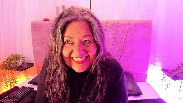 Victoriaa Anderson online show from 27, 5, 2026