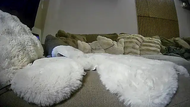 lorenarowena online show from 4, 3, 2026