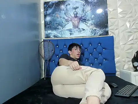 ElanGiraldo online show from 11, 3, 2026