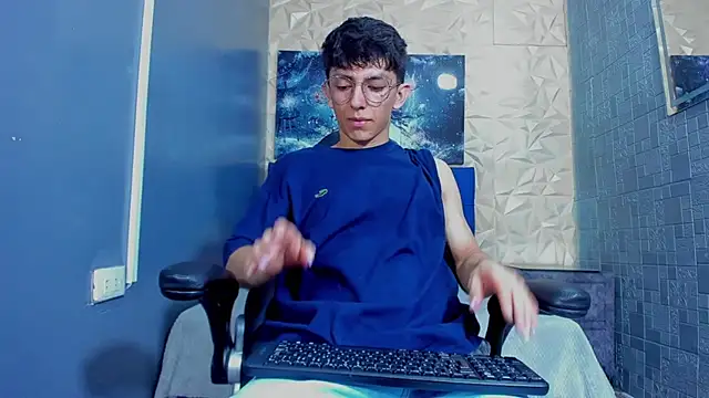 ElanGiraldo online show from 30, 5, 2026