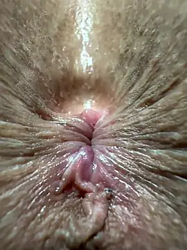 Snapshot of latinahorny11 chatting on 21, 12, 2025 latinahorny11 online show from 21, 12, 2025