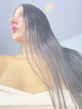 EmmiiGlow online show from 21, 5, 2026