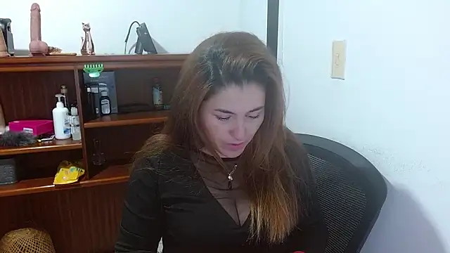 Snapshot of dayan_hanks chatting on 17, 4, 2026 dayan hanks online show from 17, 4, 2026