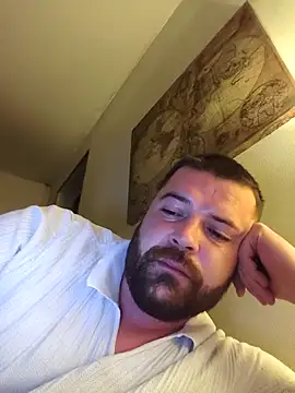 Snapshot of tomluckies chatting on 9, 11, 2025 tomluckies online show from 9, 11, 2025