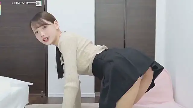 Snapshot of --Erika-- chatting on 2, 2, 2026 --Erika-- online show from 2, 2, 2026