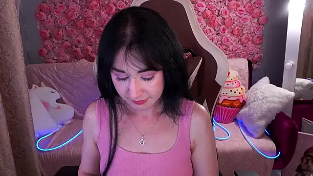 CarolinaaFoxyyy online show from 18, 5, 2026