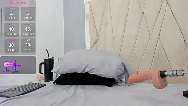 Ashton  Montana online show from 28, 11, 2025