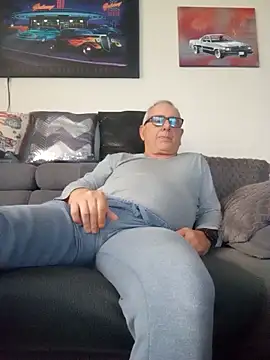 andy-1961 online show from 17, 11, 2025